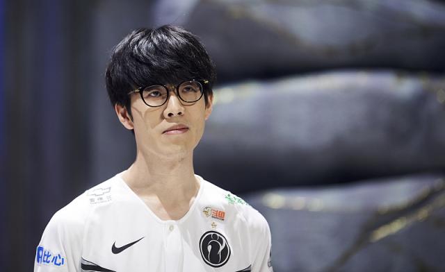 他不仅在进 他不仅在进